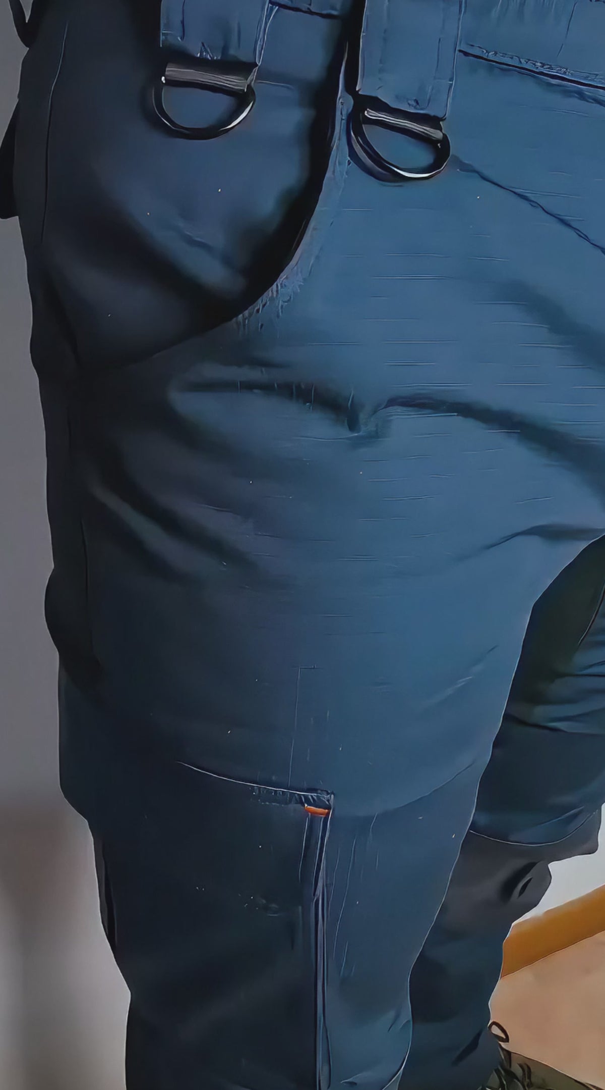 Carica il video: 